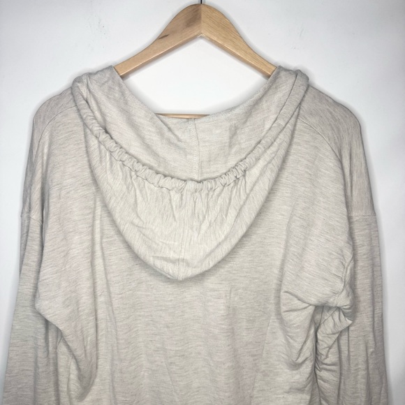 Vineyard Vines Lightweight Dreamcloth V-Neck Hoodie Sweatshirt Size Large - Picture 8 of 9